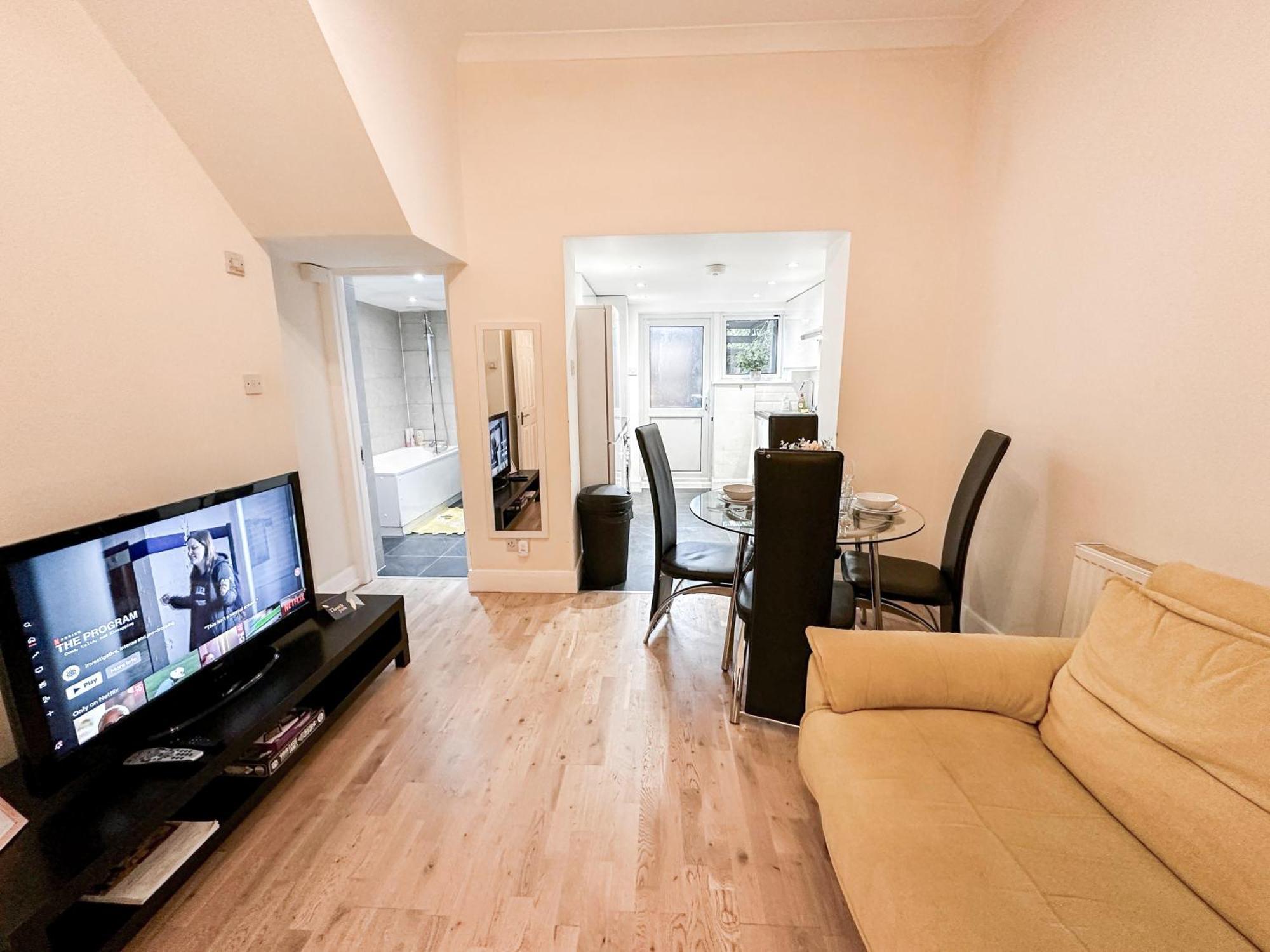 1Bedroom Flat With Small Garden In Finsbury Park, Highbury Londra Exterior foto