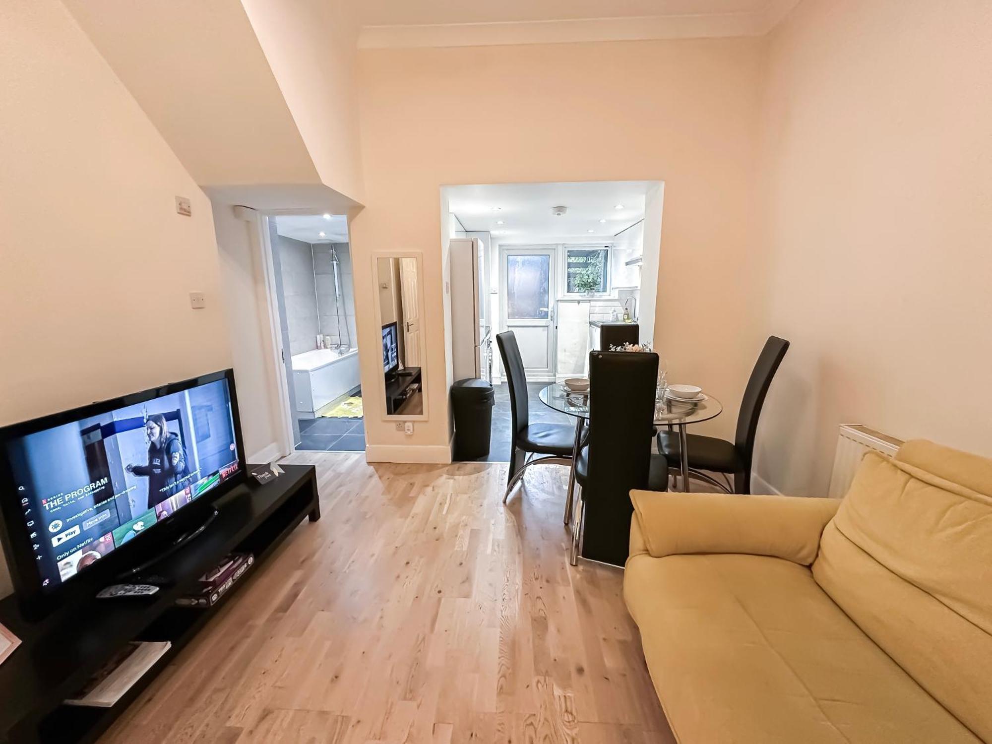 1Bedroom Flat With Small Garden In Finsbury Park, Highbury Londra Exterior foto